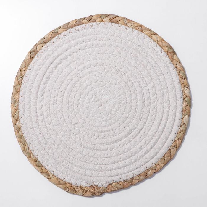 Салфетка плетёная Доляна «Мэг», 25×25 см, цвет белый